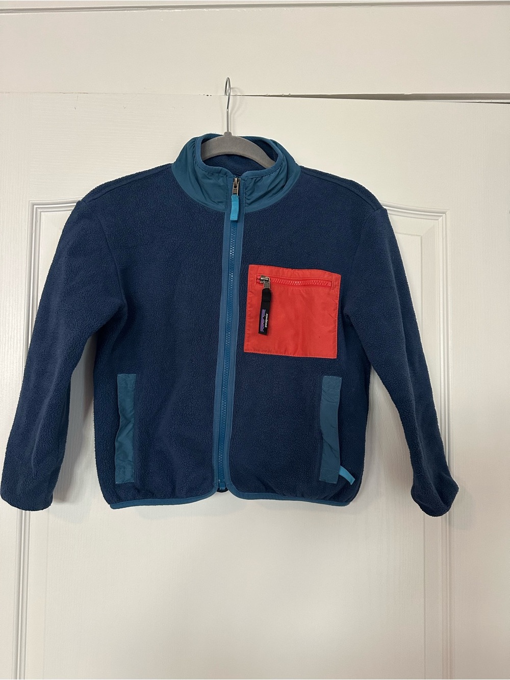 Patagonia lightweight synchilla Navy Fleece Jacket, size small, 7/8